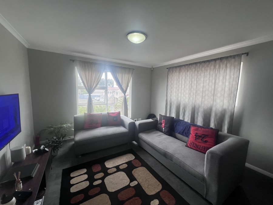 To Let 1 Bedroom Property for Rent in Table View Western Cape